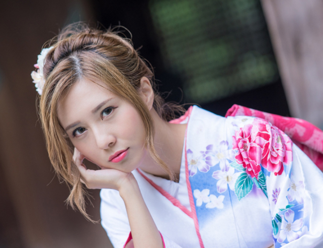 北京高端会所里的平等哲学，脱下西装我们都是孩子